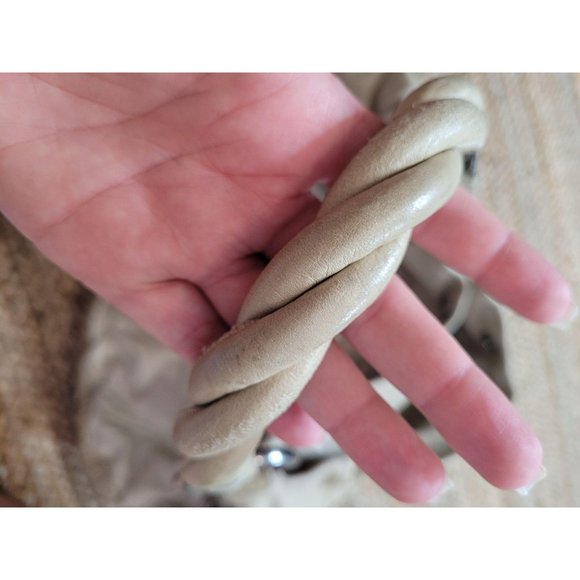 [Prada] Handbag - Picture 8 of 16